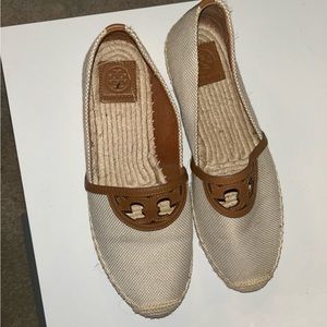 FLASH SALE)) Tory Burch Sidney Luggage Canvas ((FLASH SALE))